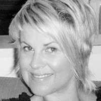 Carolyn Shields