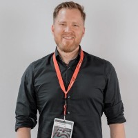 Tobias Knapp