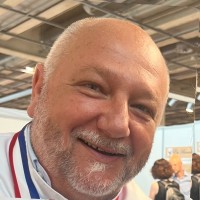 Eric Vandevelde
