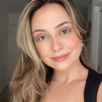 Lavínia Castro