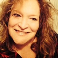 Christi Thompson