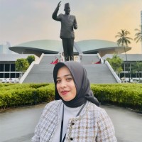 Reni Puspaningrum