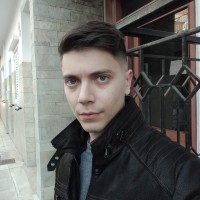 Αντώνης Καρβελάς