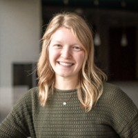 Laura Pietila, Pe