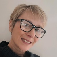 Suzie Warner