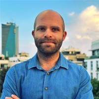 Nadav Vaknin