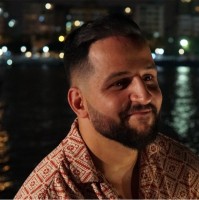 Ali M.