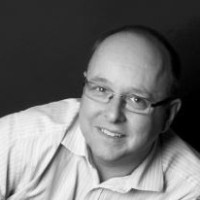 Simon Tucker