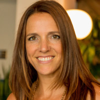 Marie-Josée Lareau, Emba
