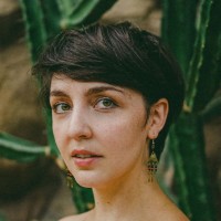 Julia Easterlin