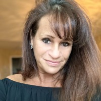 Lisa Dennis