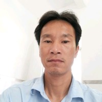 黄宏万