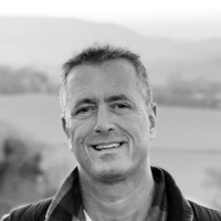 Dr James Whitticase