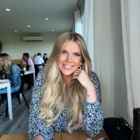 Kristen Hollett, Rdh
