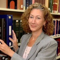 Julia Dolan