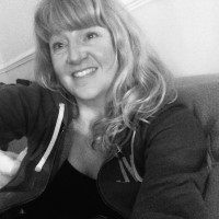 Lisa Oakley