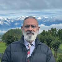 Dr. Rajeev Lochan Bishnoi, Bsc,Fca,Phd