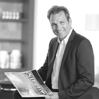 Bas Brüll