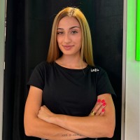 Ayse-Nur Ozcelik
