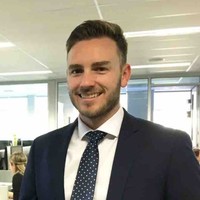 Simon Bennett