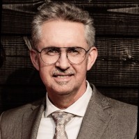 E. Bijlstra