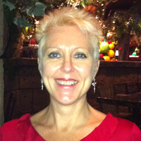 Lynn Saltarelli