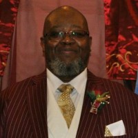 Robert W Byas III