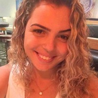 Larissa Cristina