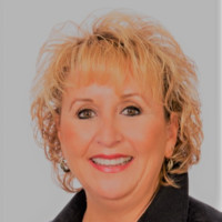 Shelly Hanson