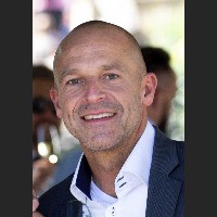 Leo Scharfegger