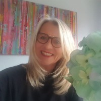 Manuela Schrefel