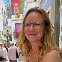 Linda Van Der Zwan