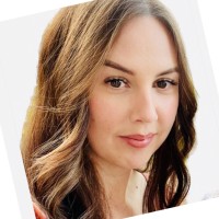 Laura King Cae Amimi