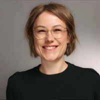 Lara Booke
