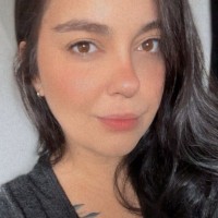 Débora Mello