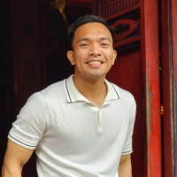 Karlo Lazaro