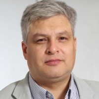 Julio C. Díaz