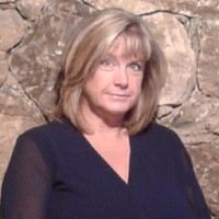 Sandra Yolland