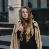 Alina B.