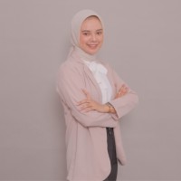 Nining Feronika