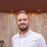 Neil Trett
