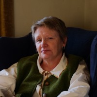 Louise Knowles