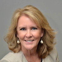 Leslie Elle Rhue