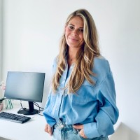 Angela Van Der Pol
