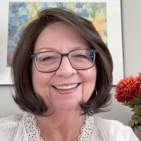 Kellie Coates Gilbert