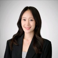 Nina Lee