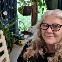 Bonnie Crews