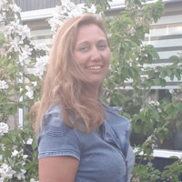 Lea Van Der Kouwe