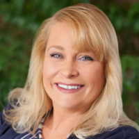 Shelley Smith