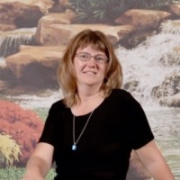 Leslie Nichols